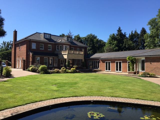 okna angielskie willa